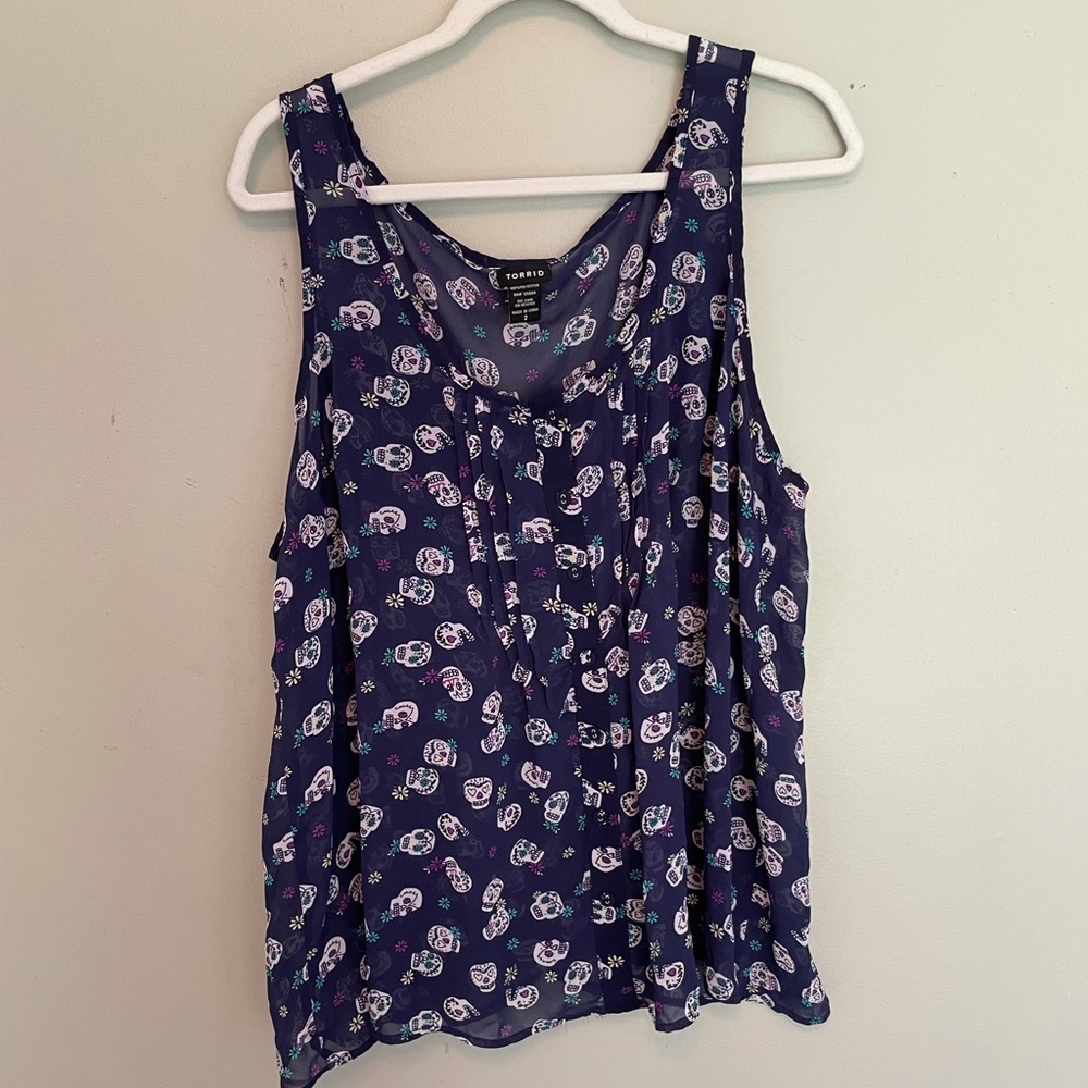 Torrid size 2 sugar skull tank